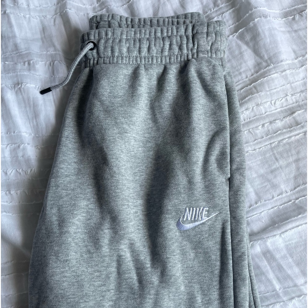 Women’s Grey Nike Fleece Sweatpant/Jogger - Size S